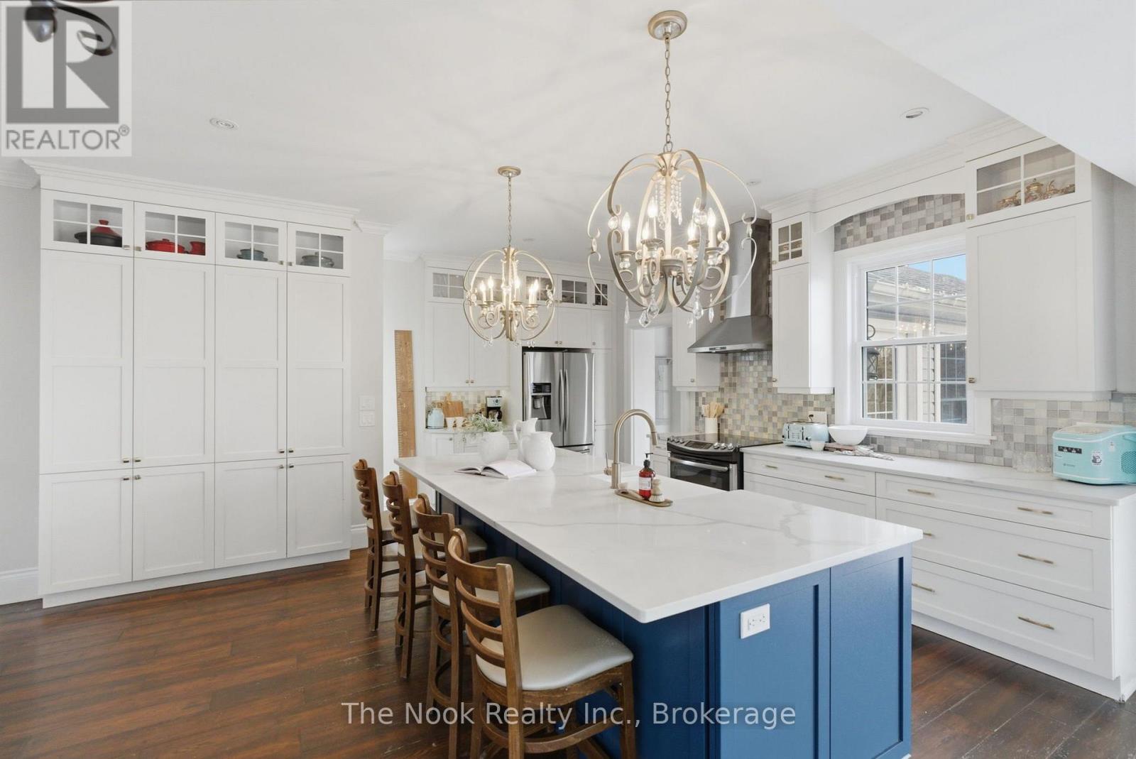 264 BENNET STREET - 15