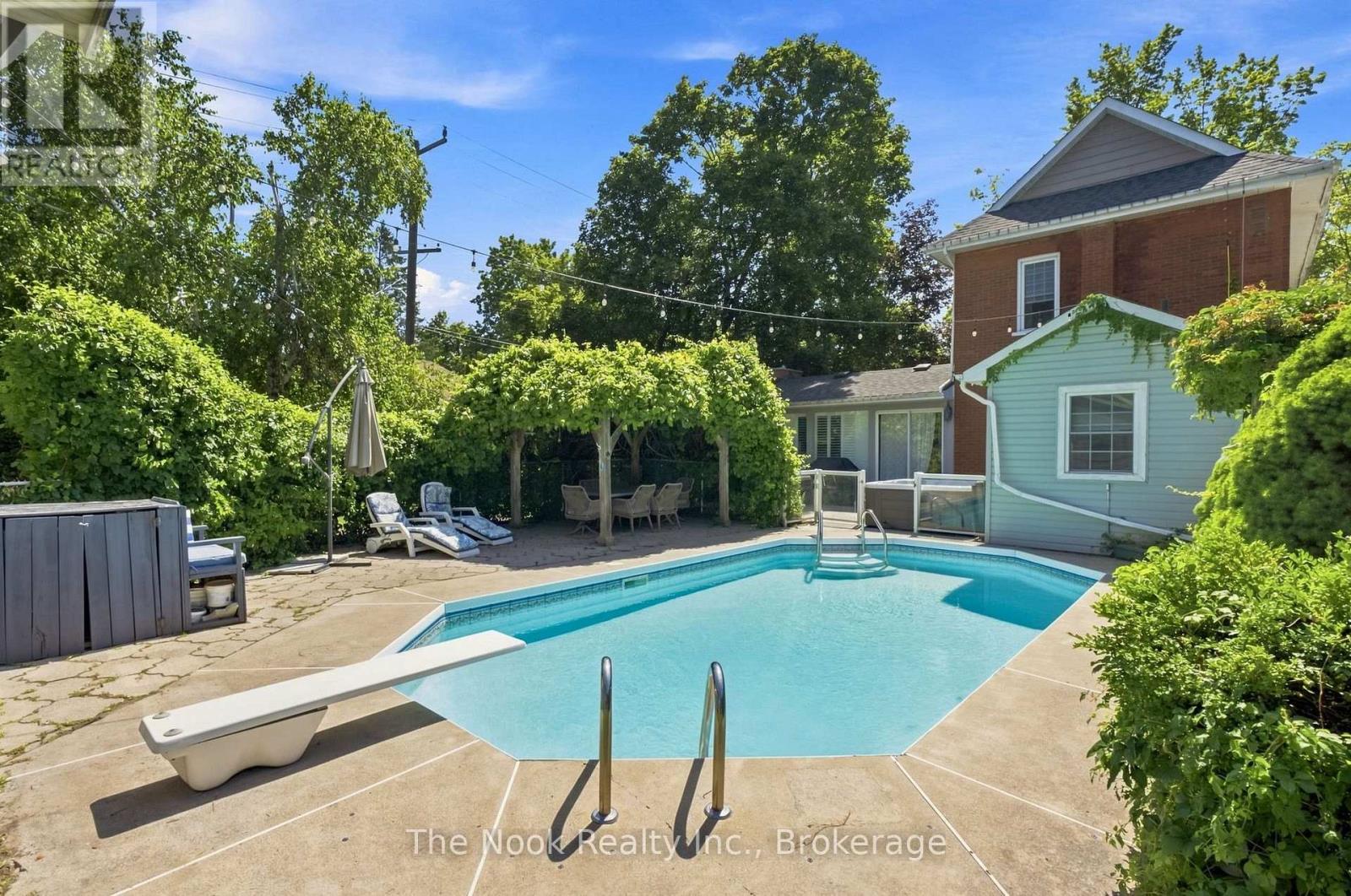 264 BENNET STREET - 2