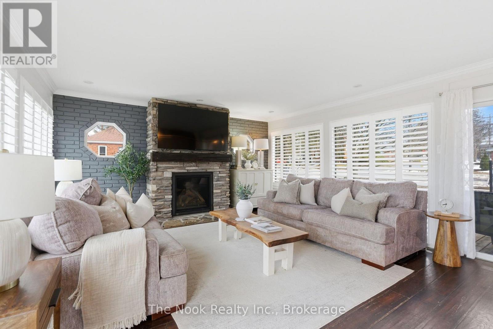 264 BENNET STREET - 21