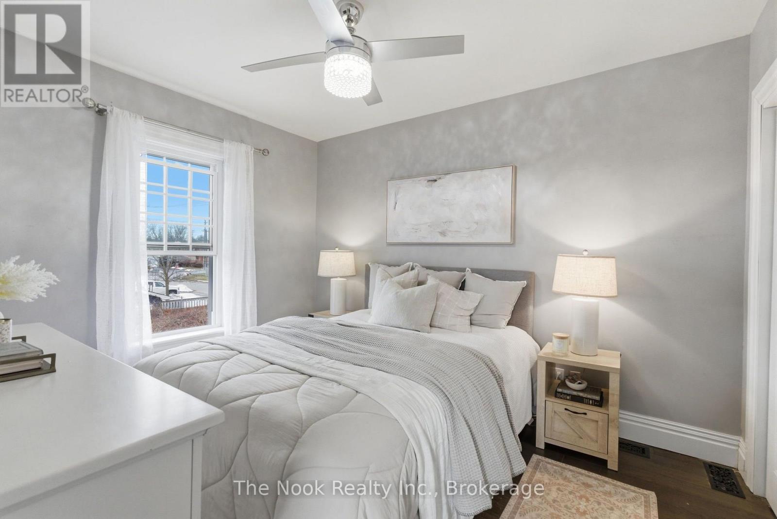 264 BENNET STREET - Image 29