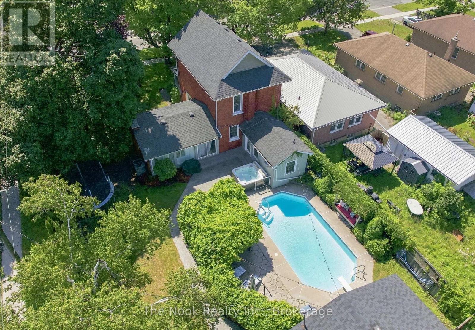 264 BENNET STREET - Image 36