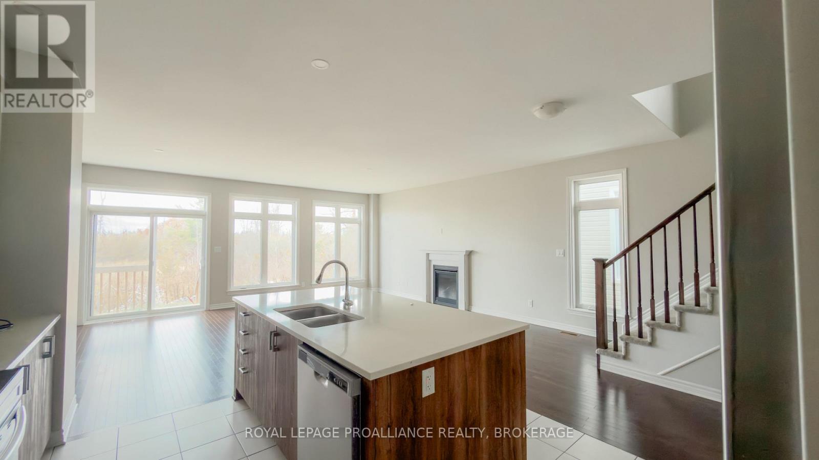 1388 MONARCH DRIVE - Image 6