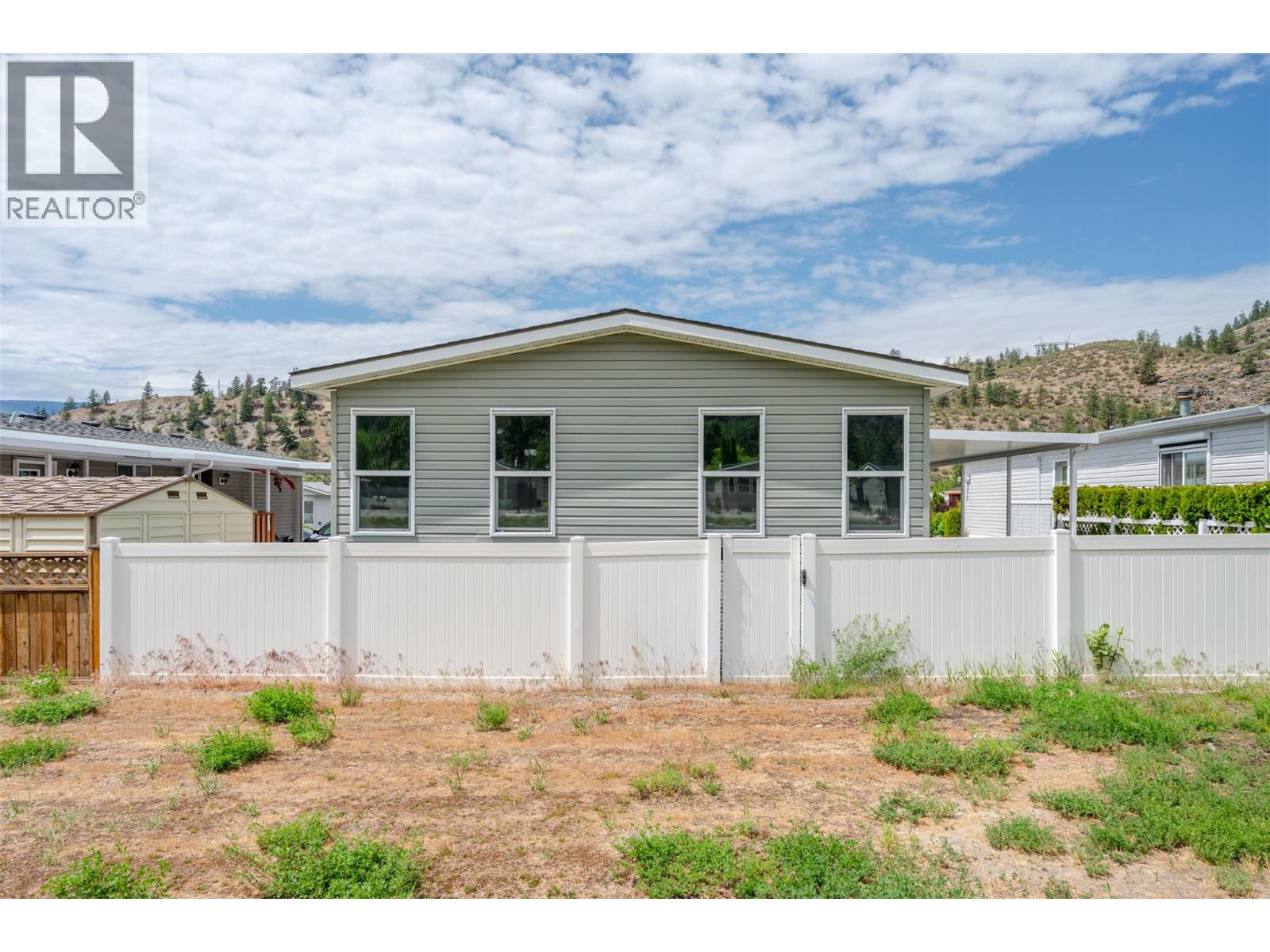 #93 8598 Highway 97 - 56