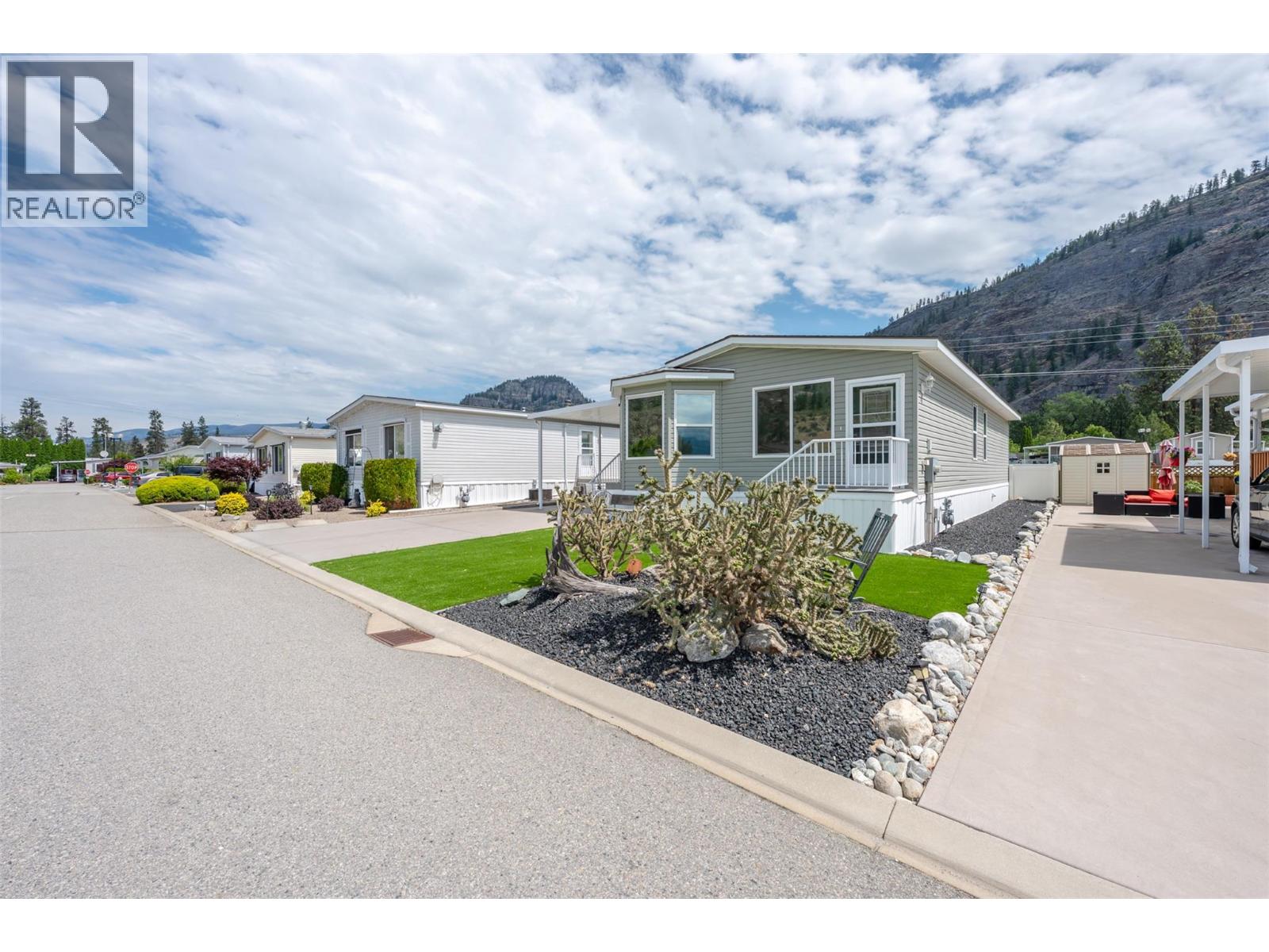 #93 8598 Highway 97 - 60