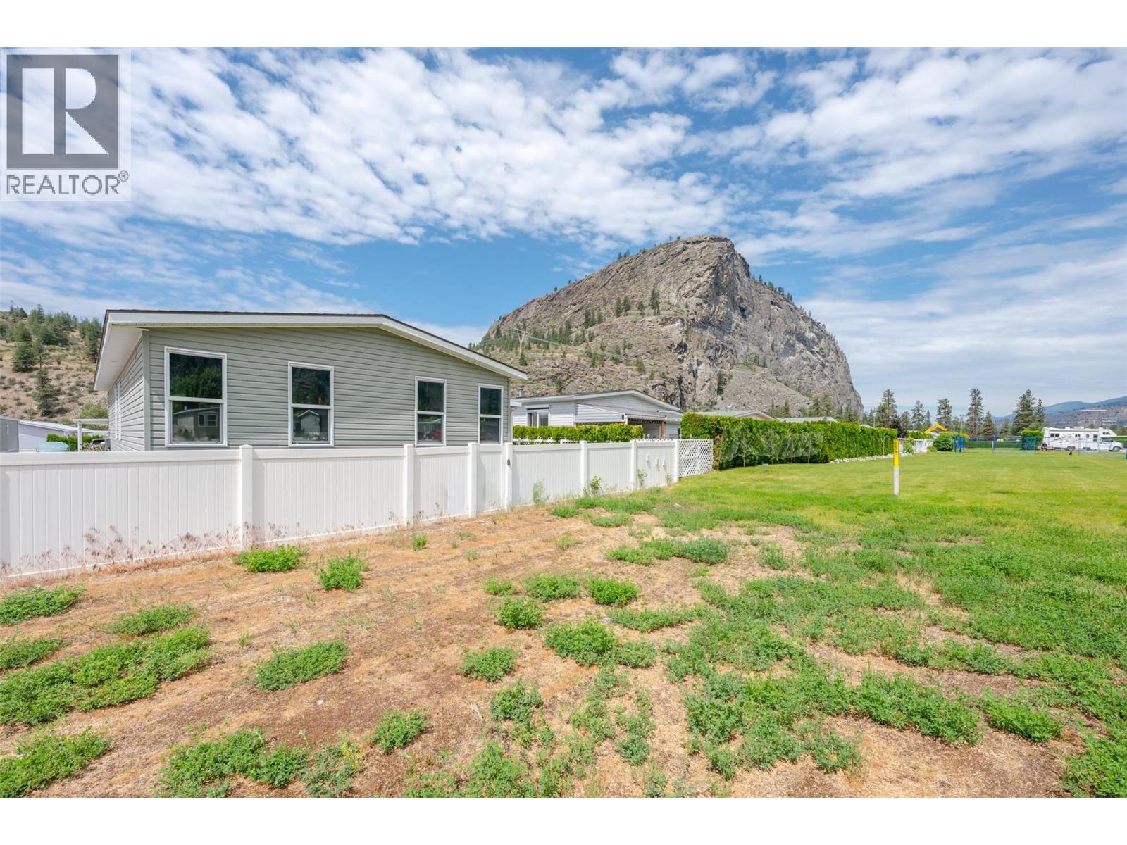 #93 8598 Highway 97 - 57