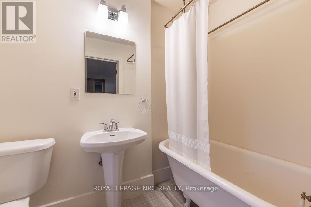 245 NIVEN ROAD - 22