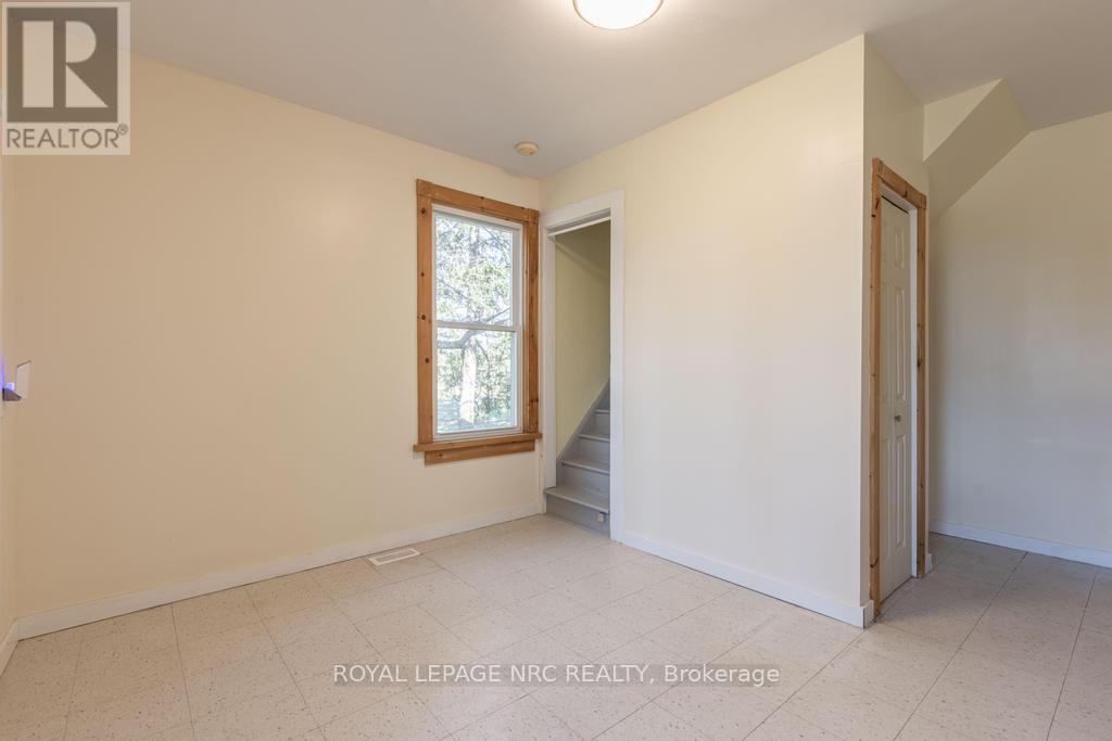 245 NIVEN ROAD - 32