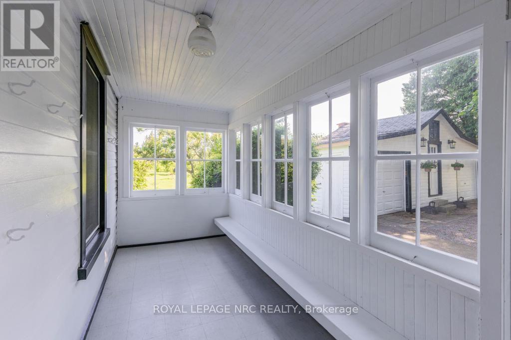 245 NIVEN ROAD - 36