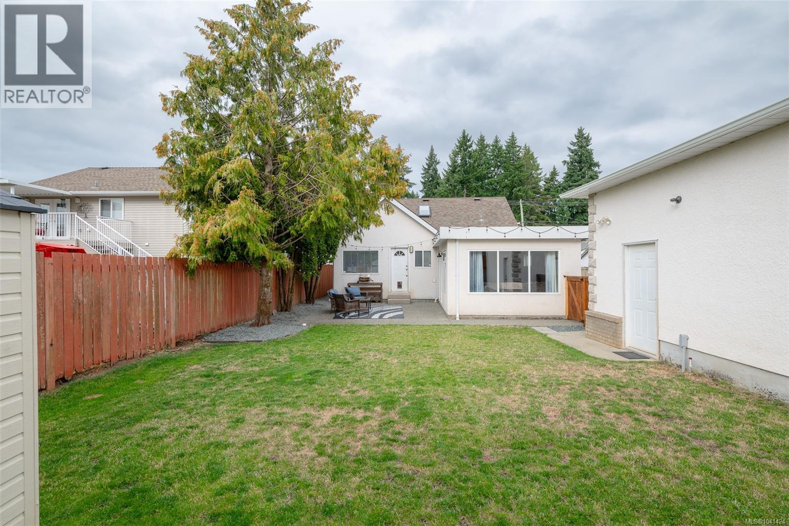 5335 Ian Ave - Image 39