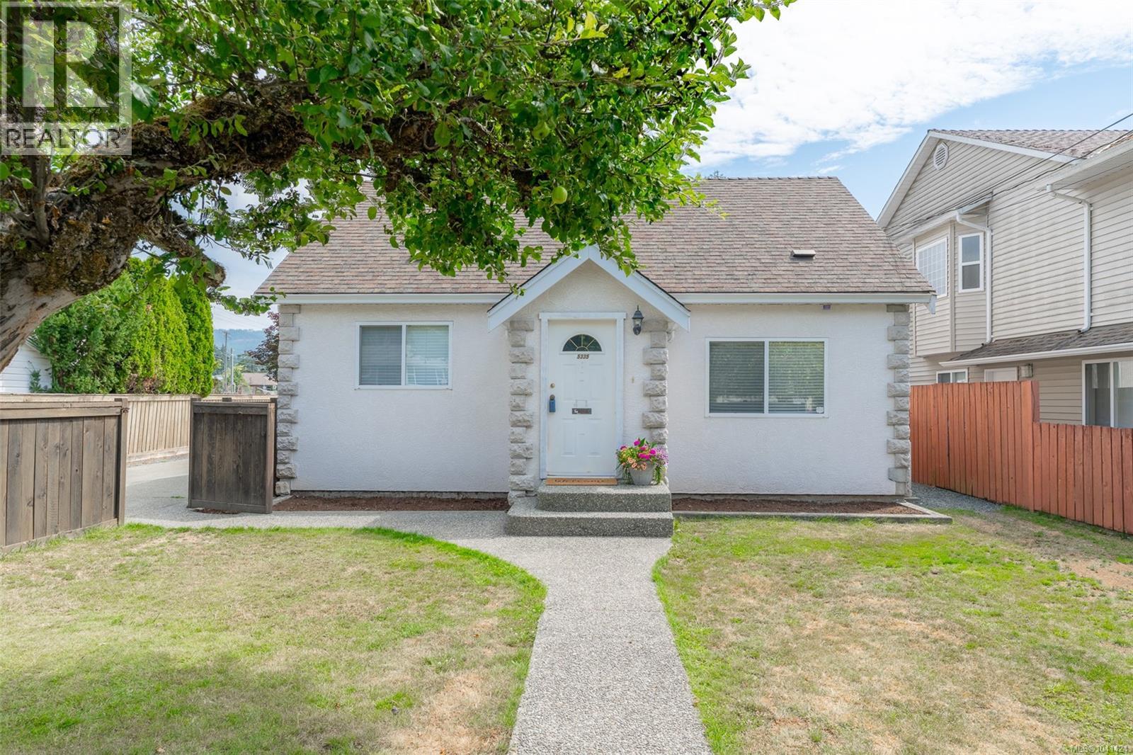5335 Ian Ave - Image 4