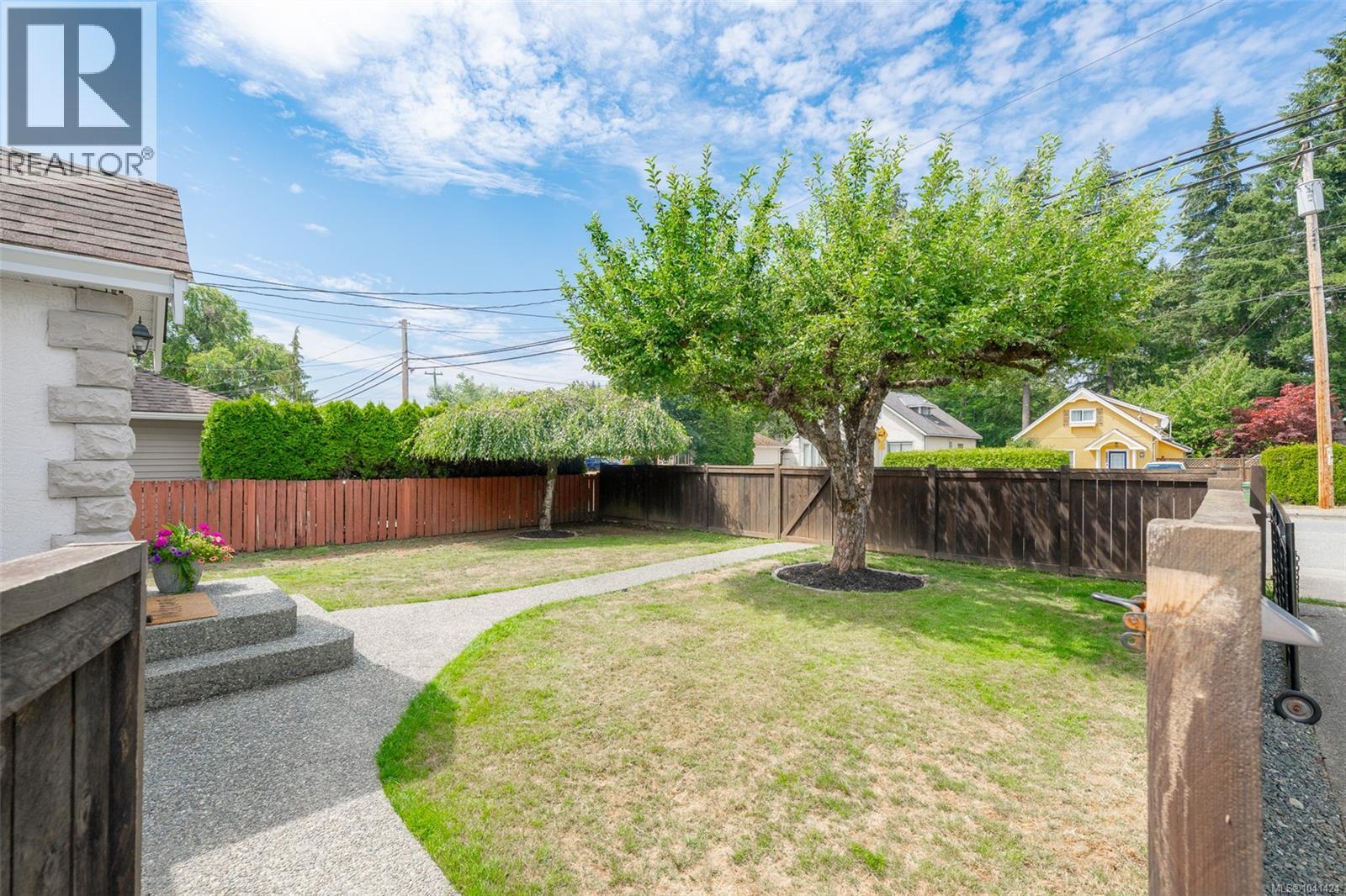 5335 Ian Ave - 2