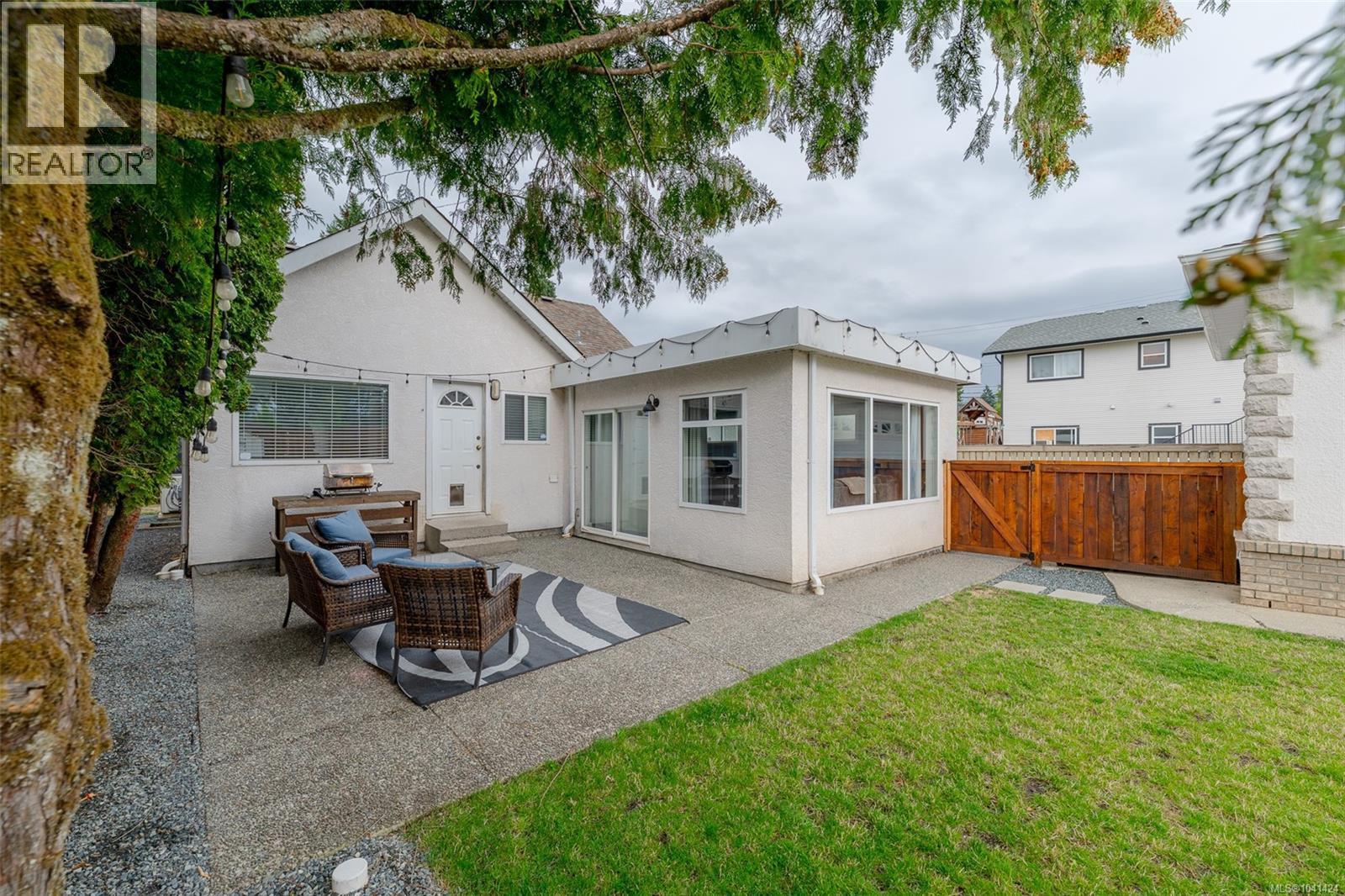 5335 Ian Ave - Image 40