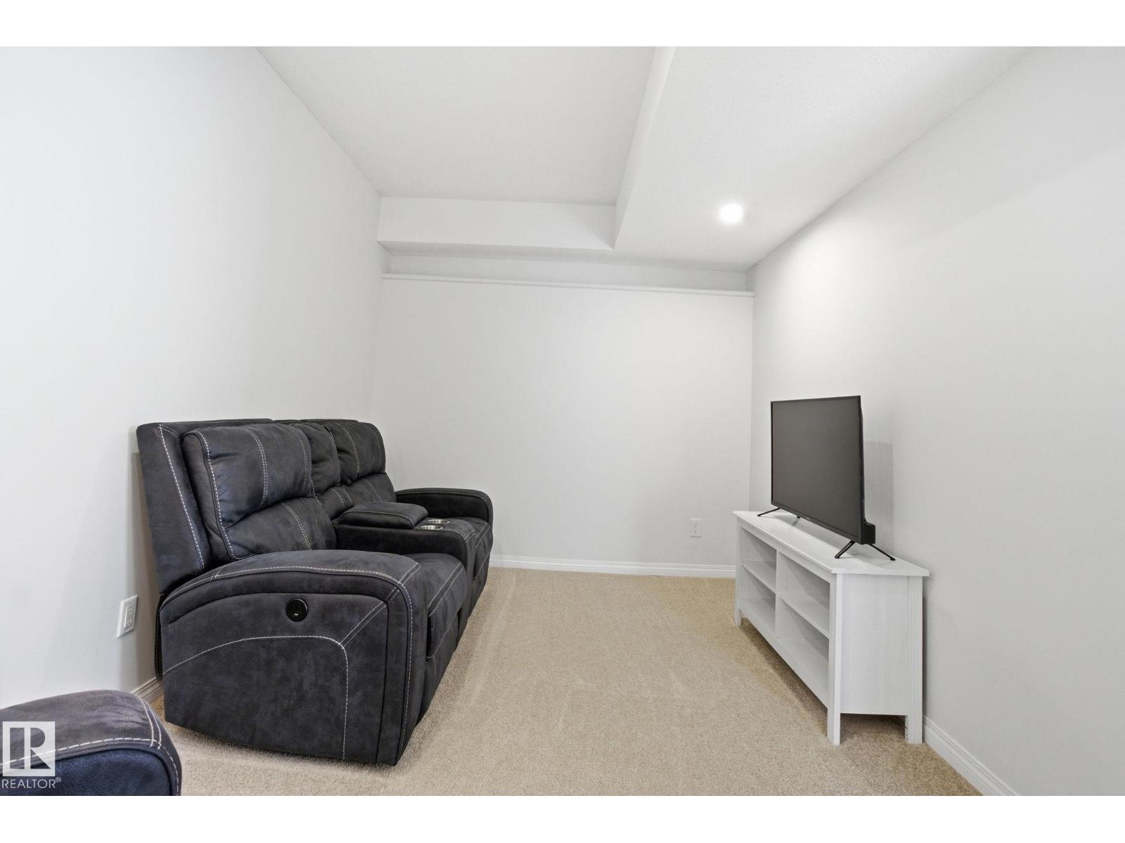 2553 COUGHLAN RD SW - 43
