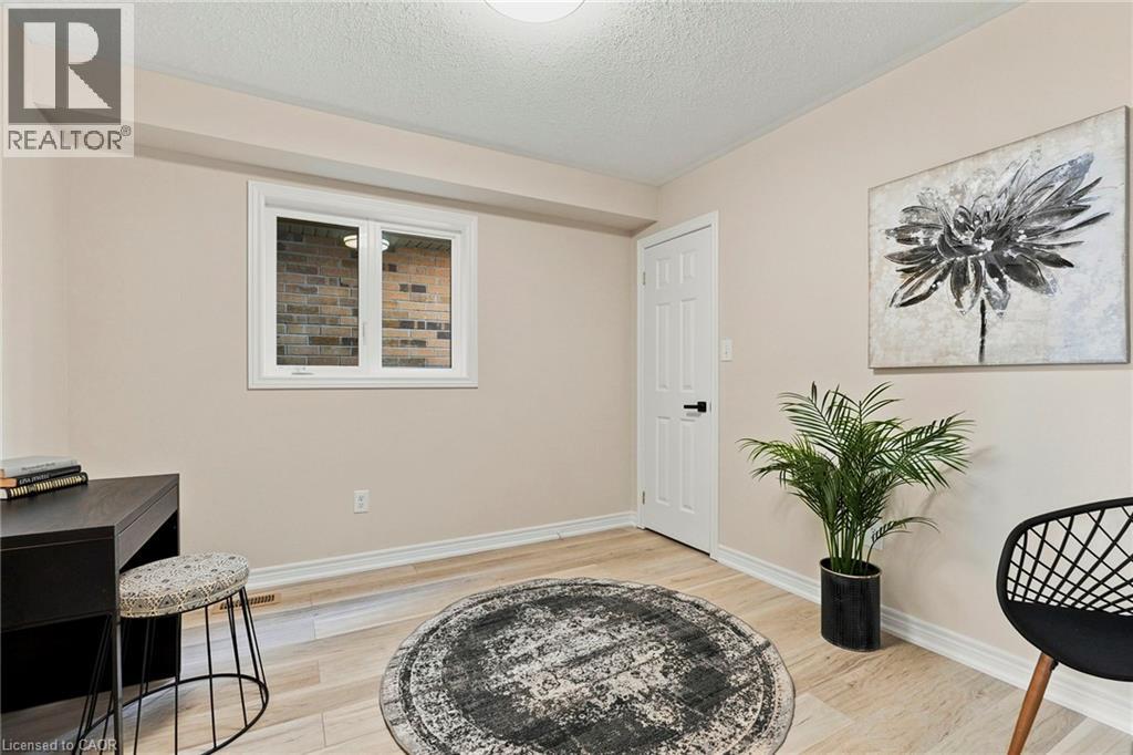 123 SKINNER Road - 22