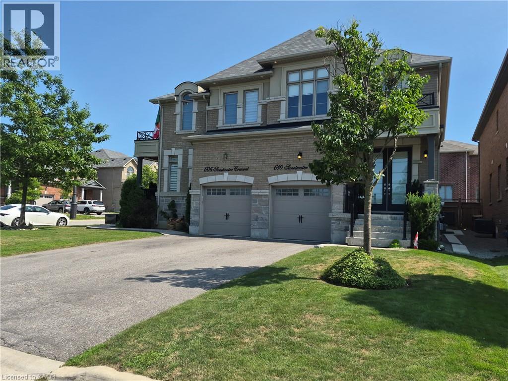 610 SWEETWATER Crescent - 1