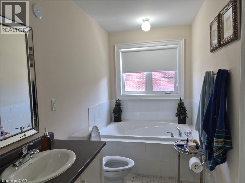 610 SWEETWATER Crescent - 26
