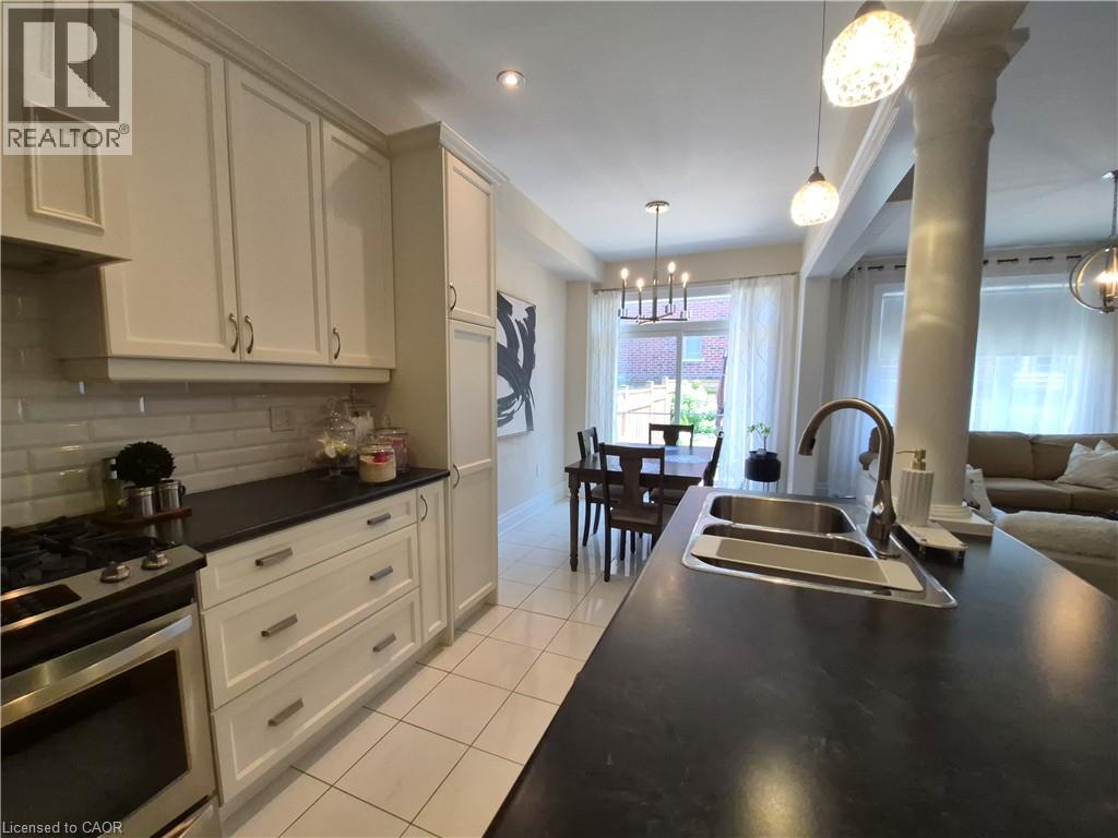 610 SWEETWATER Crescent - 8