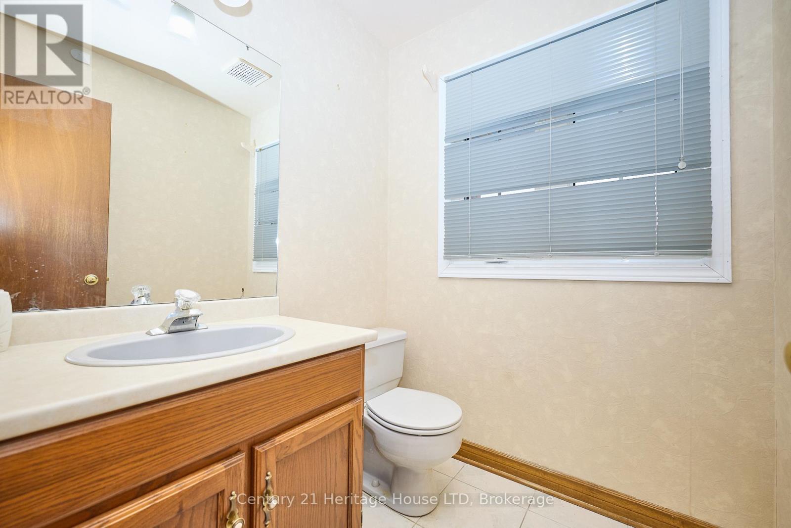 #20 2720 MEWBURN ROAD - 11