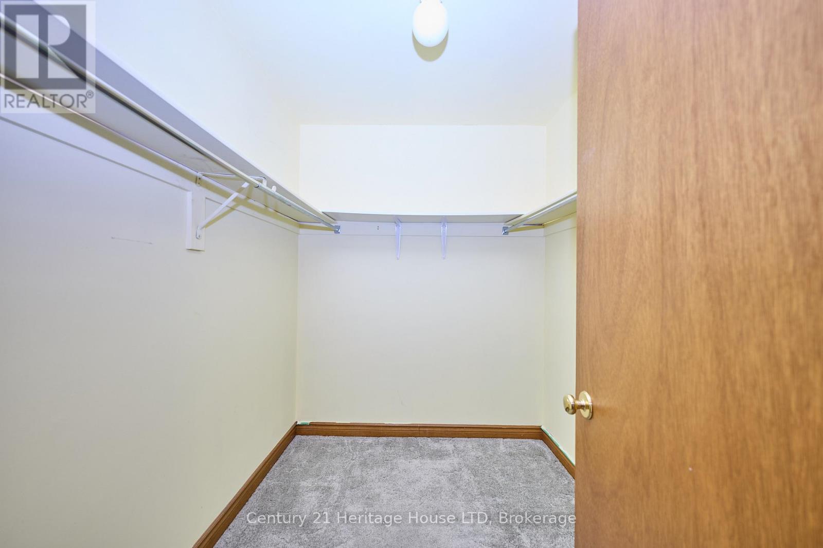 #20 2720 MEWBURN ROAD - 21