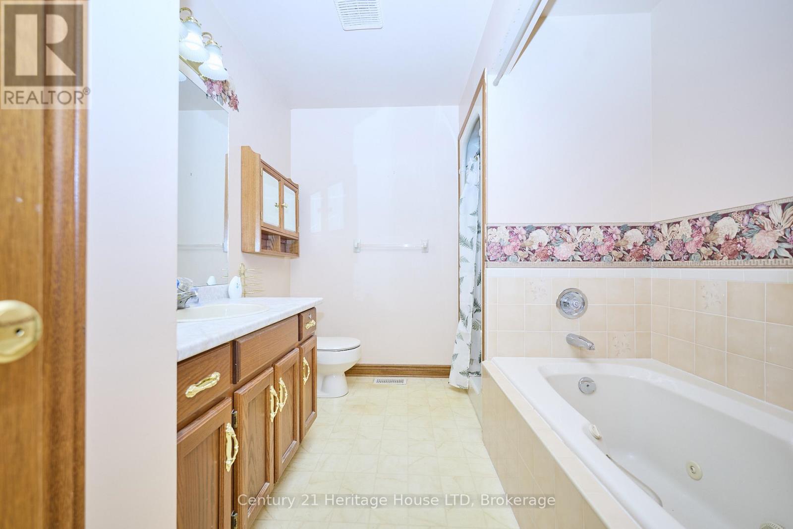 #20 2720 MEWBURN ROAD - 23