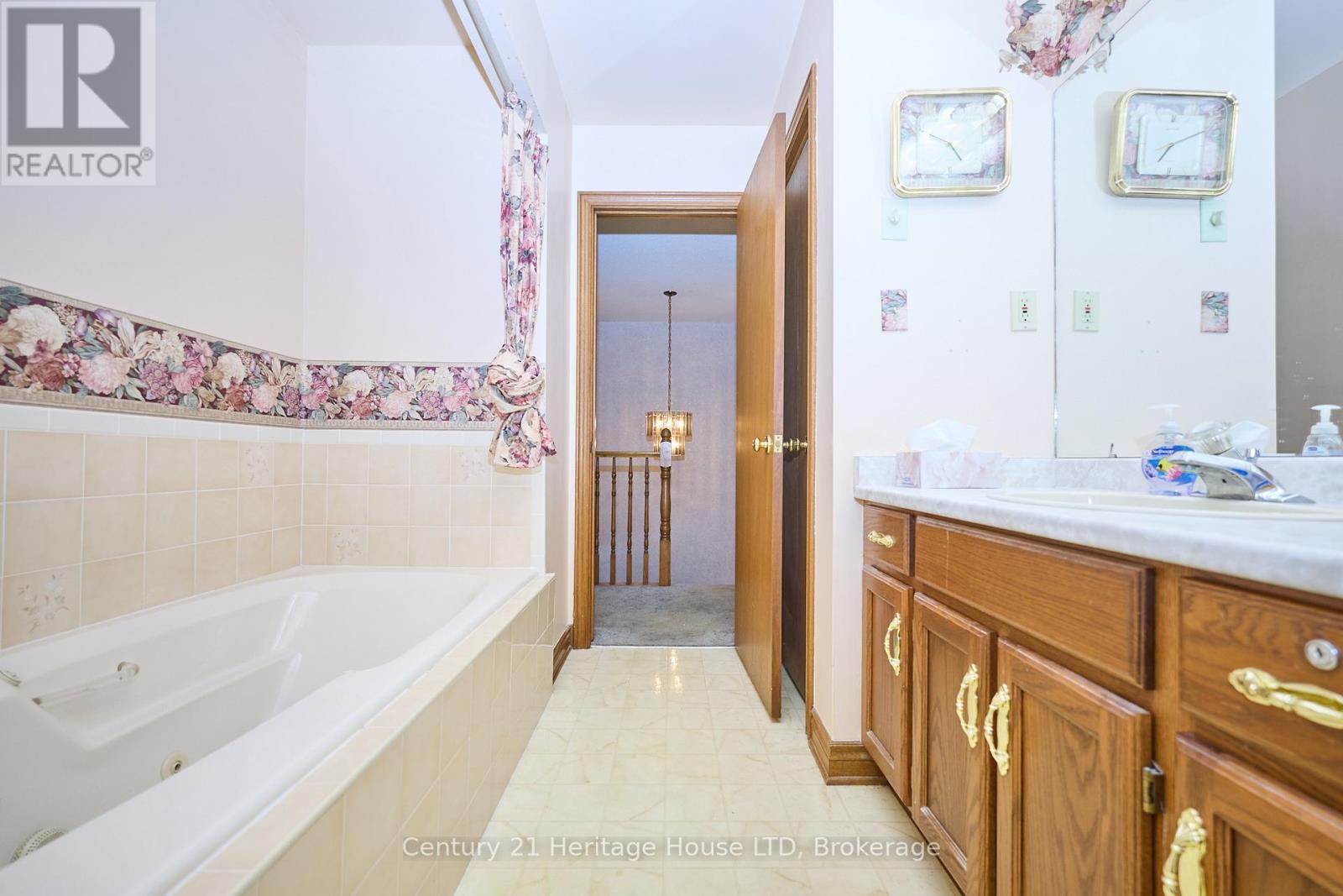 #20 2720 MEWBURN ROAD - 24