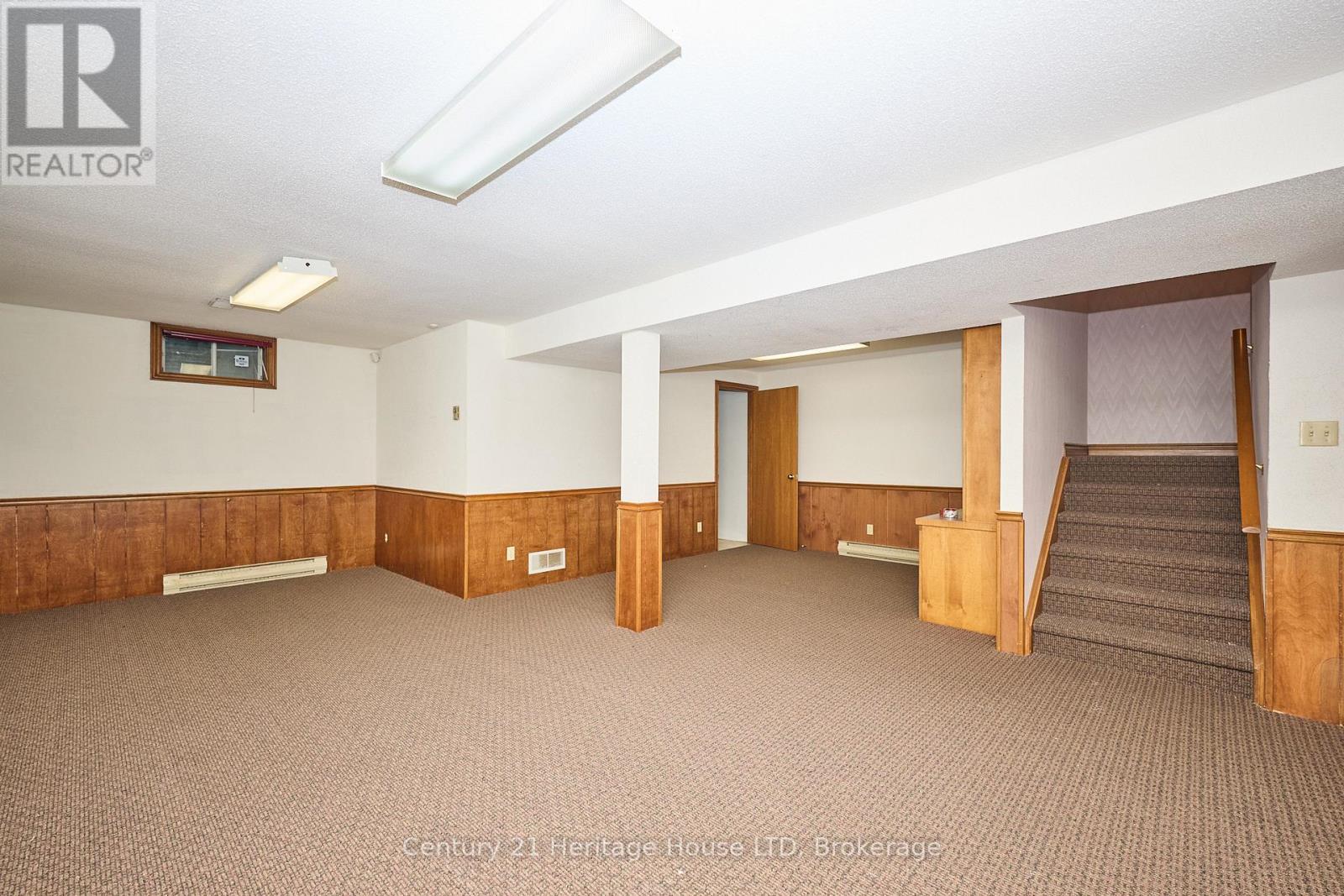 #20 2720 MEWBURN ROAD - 25
