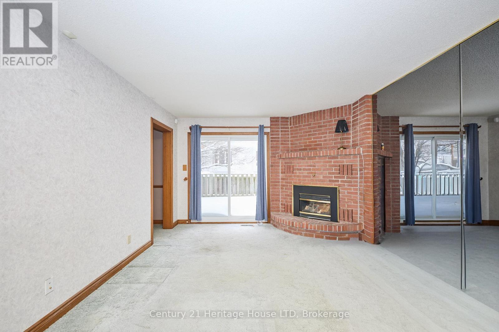 #20 2720 MEWBURN ROAD - 5