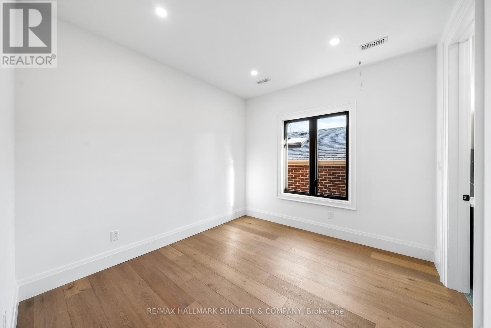 66 PARKHURST BOULEVARD - Image 31