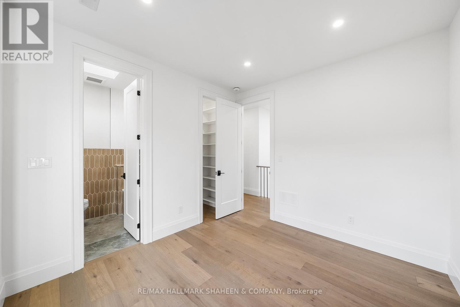 66 PARKHURST BOULEVARD - Image 32