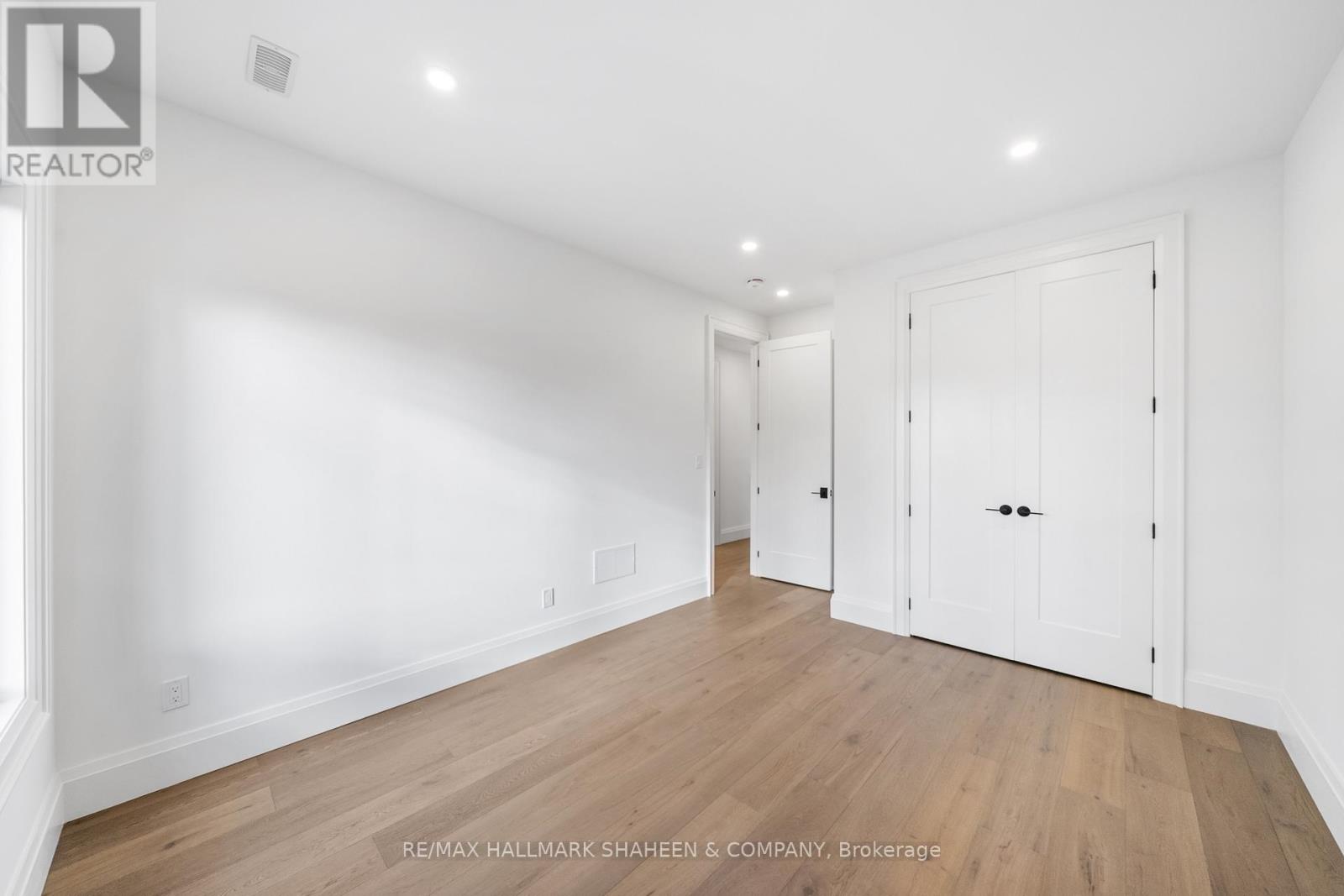 66 PARKHURST BOULEVARD - Image 35