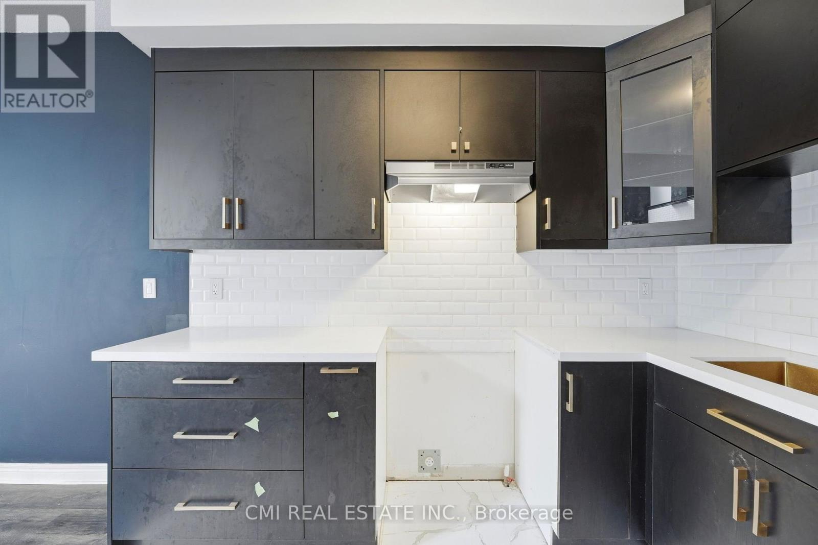#21 1295 WHARF STREET - 10