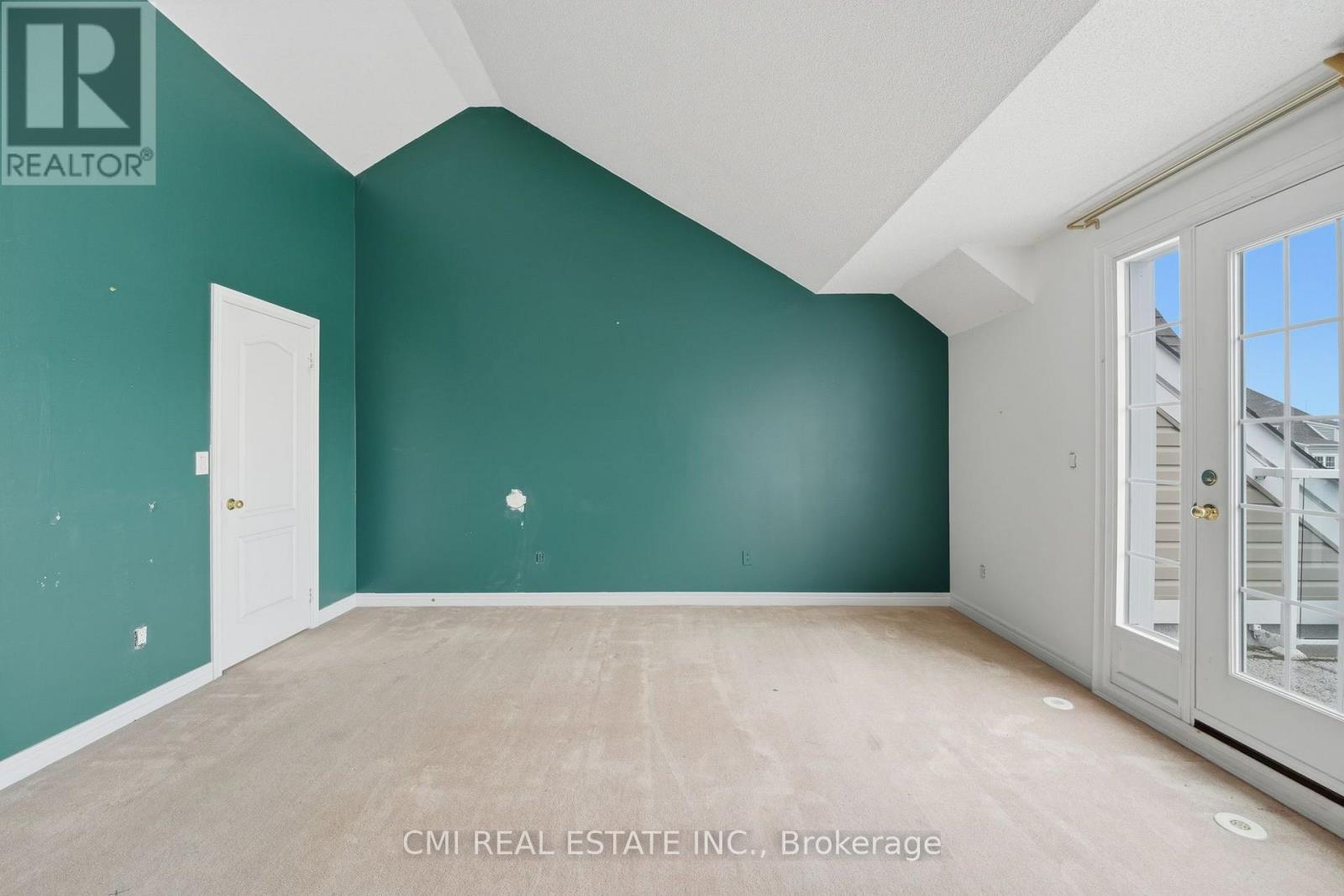 #21 1295 WHARF STREET - 27