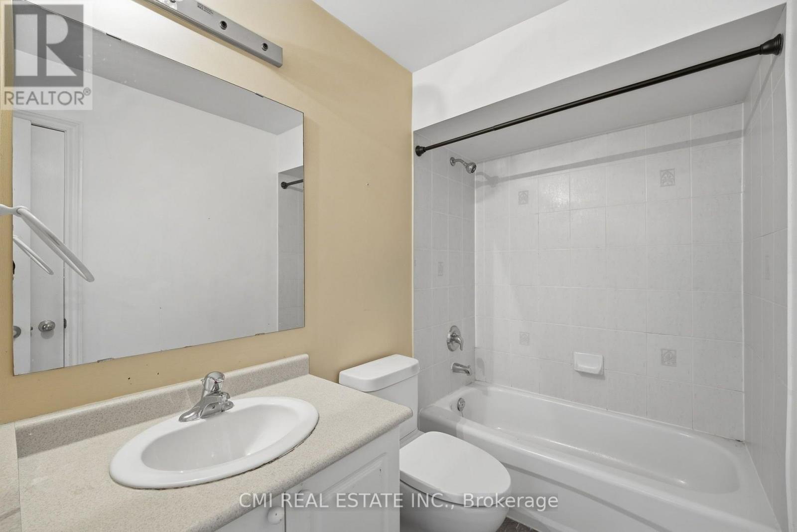 #21 1295 WHARF STREET - 28