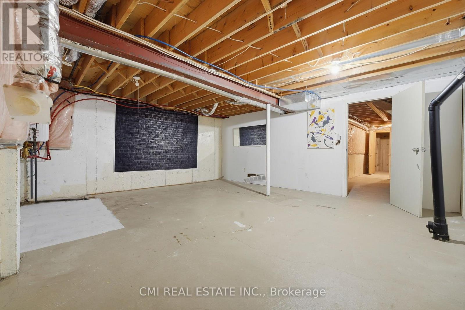#21 1295 WHARF STREET - 37