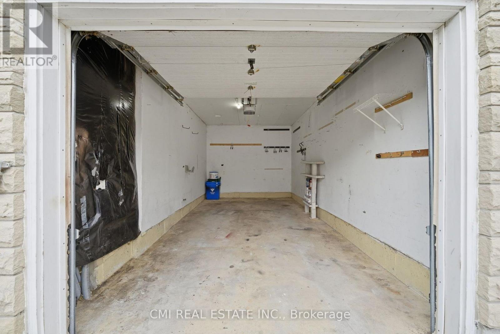 #21 1295 WHARF STREET - 38