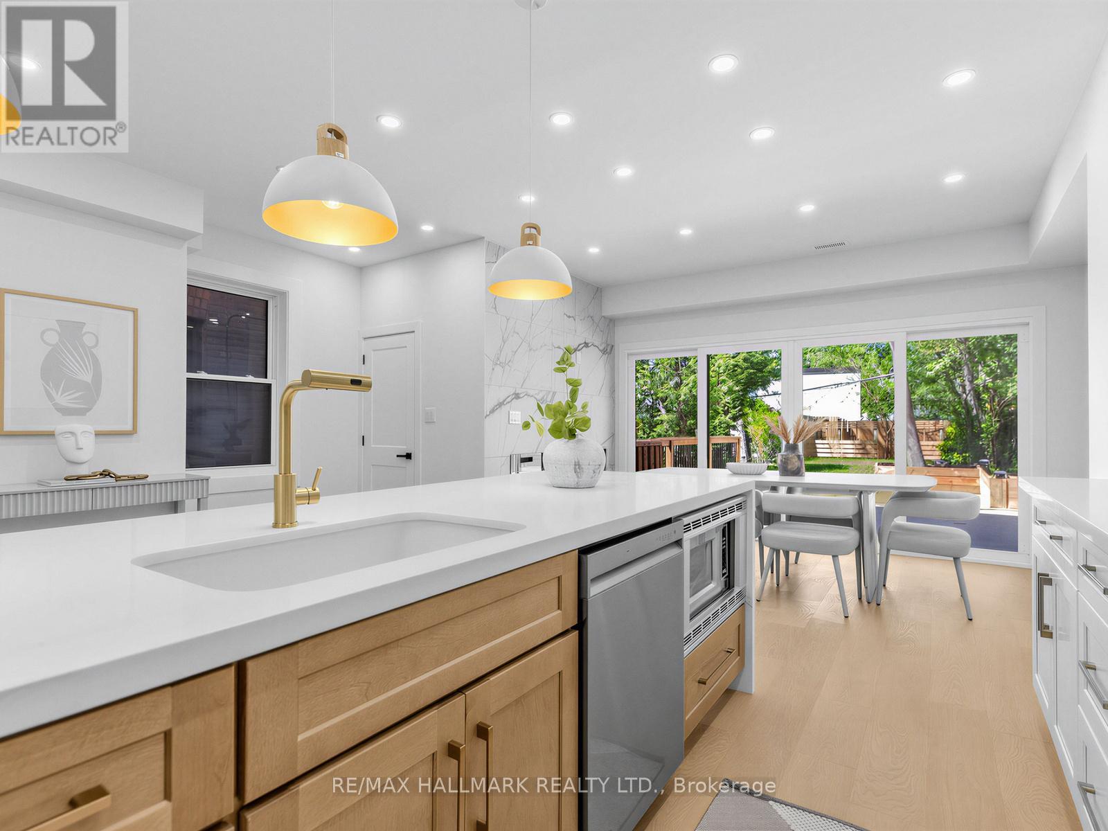 208 GAINSBOROUGH ROAD - Image 12