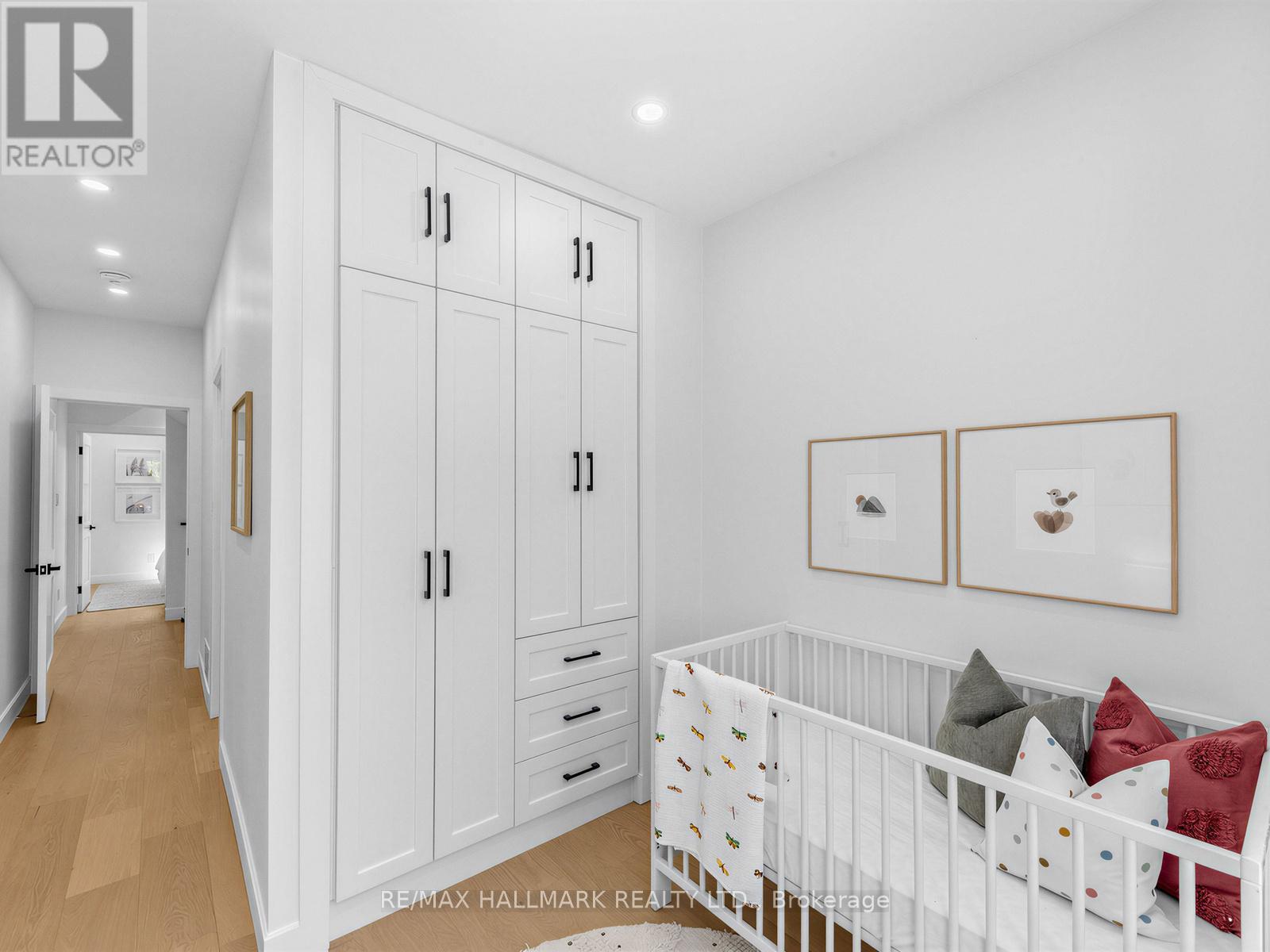 208 GAINSBOROUGH ROAD - Image 29
