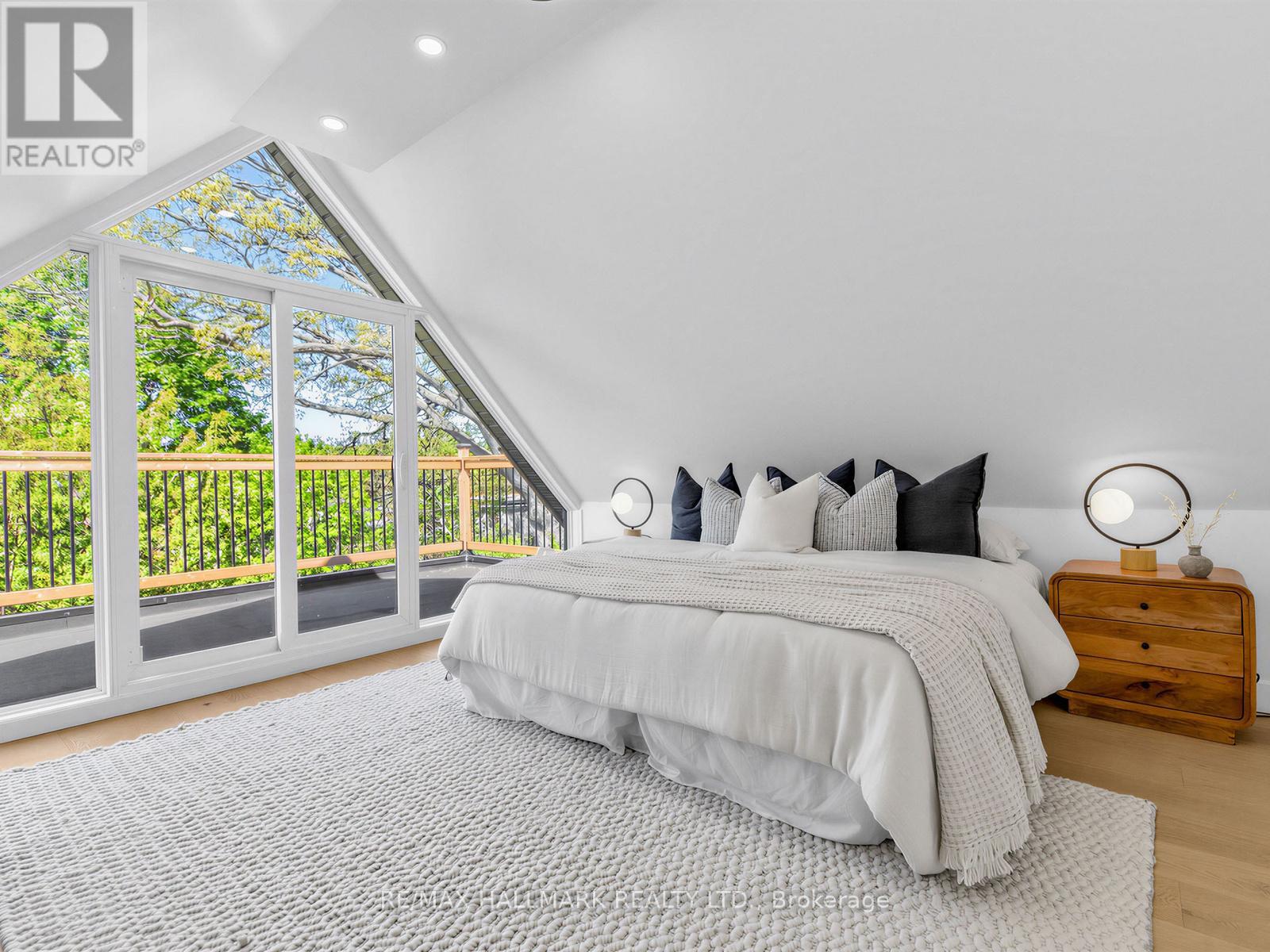 208 GAINSBOROUGH ROAD - Image 31