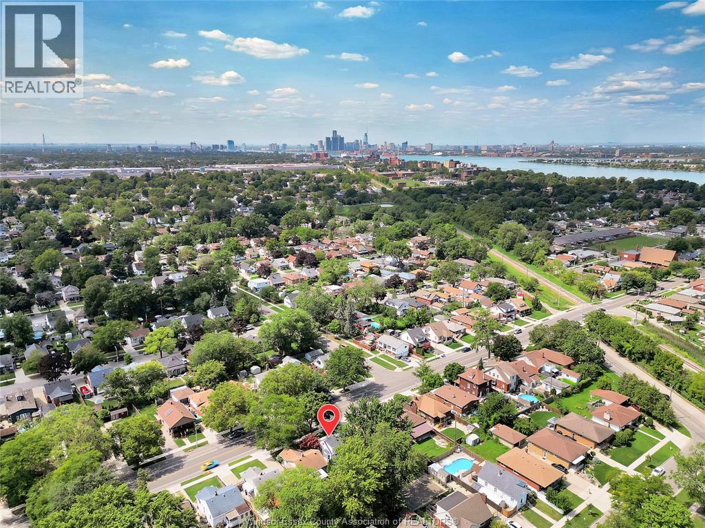1418 PILLETTE ROAD - 30