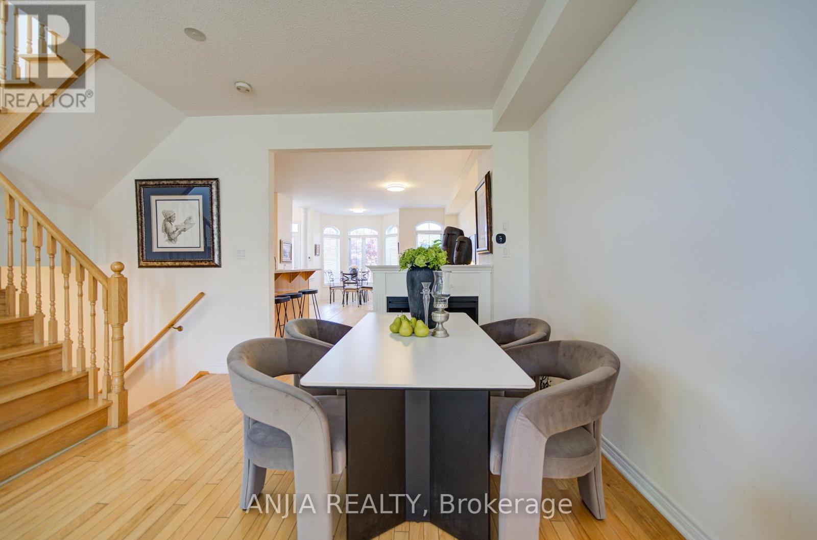 6926 14TH AVENUE - 10
