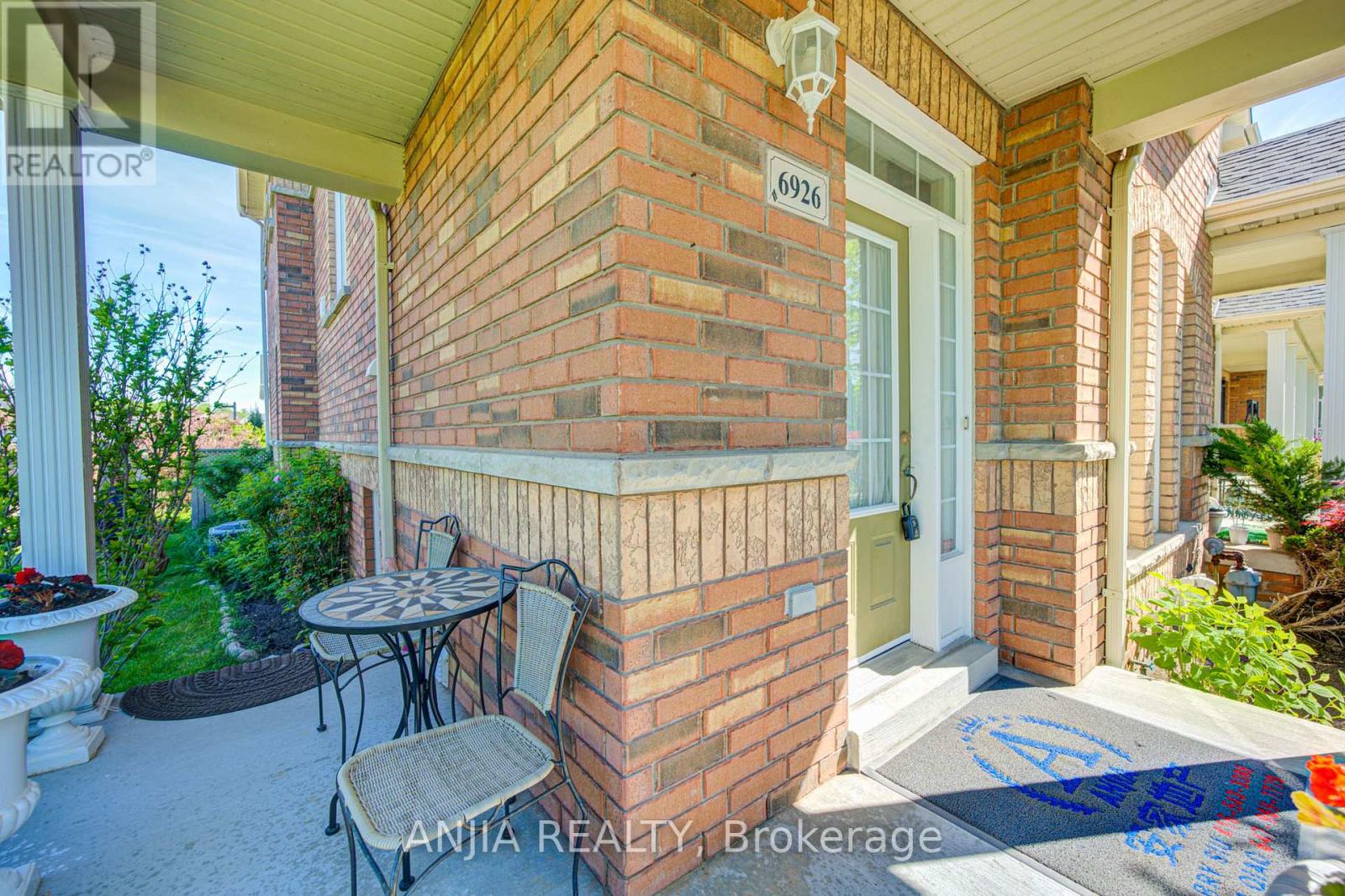 6926 14TH AVENUE - 3