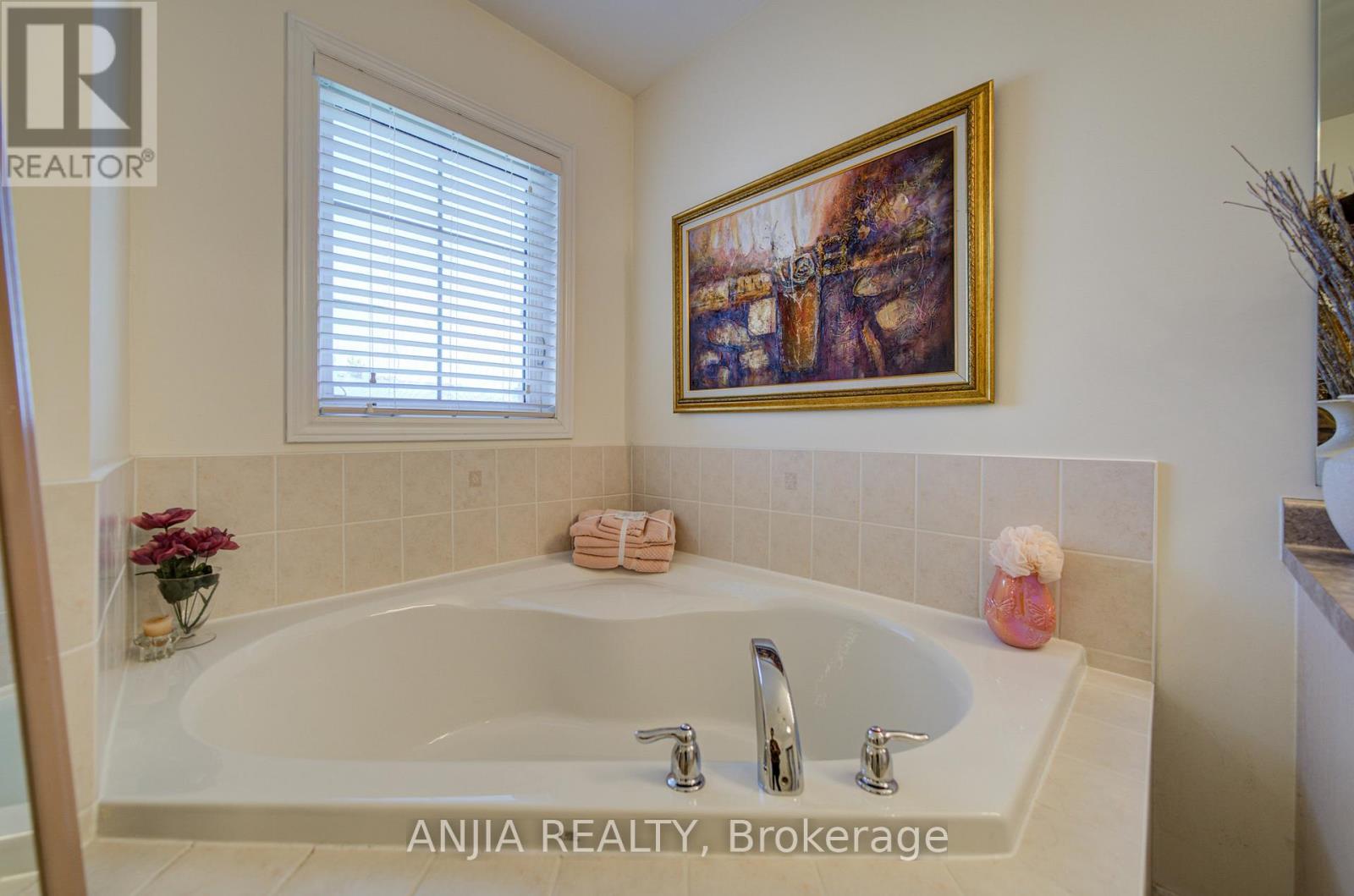 6926 14TH AVENUE - 32