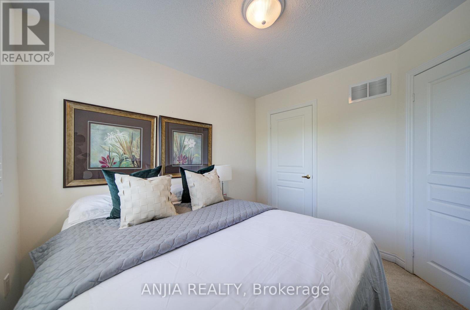 6926 14TH AVENUE - 34