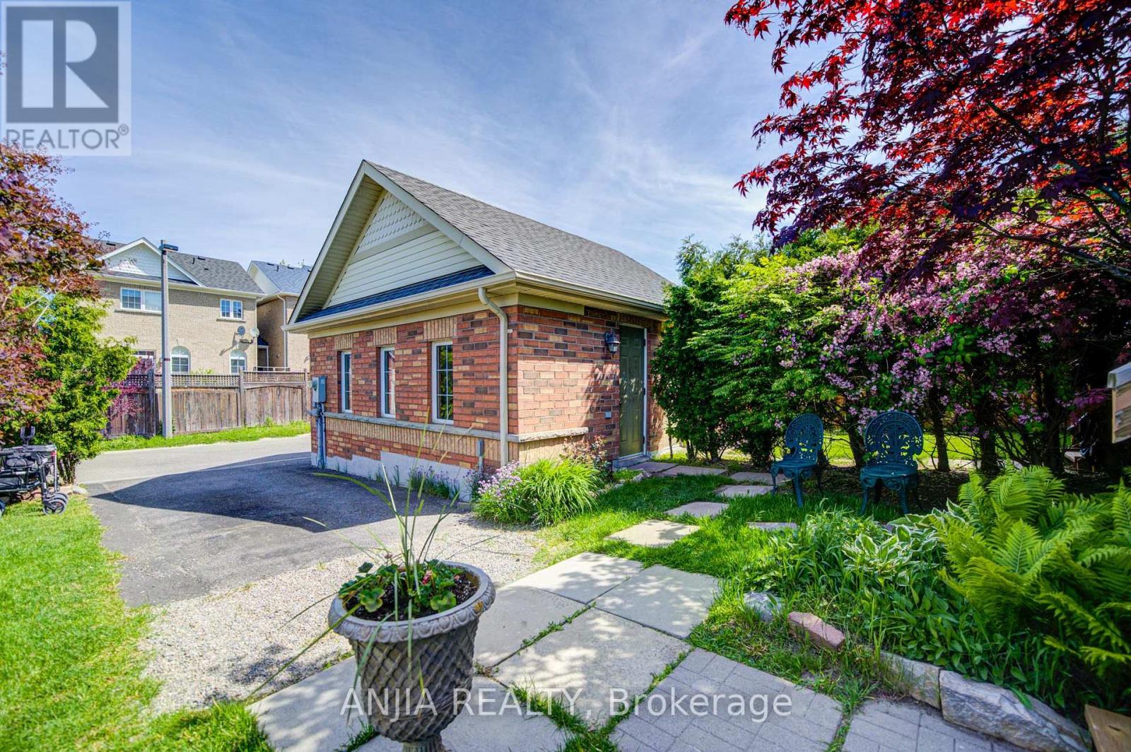 6926 14TH AVENUE - 45