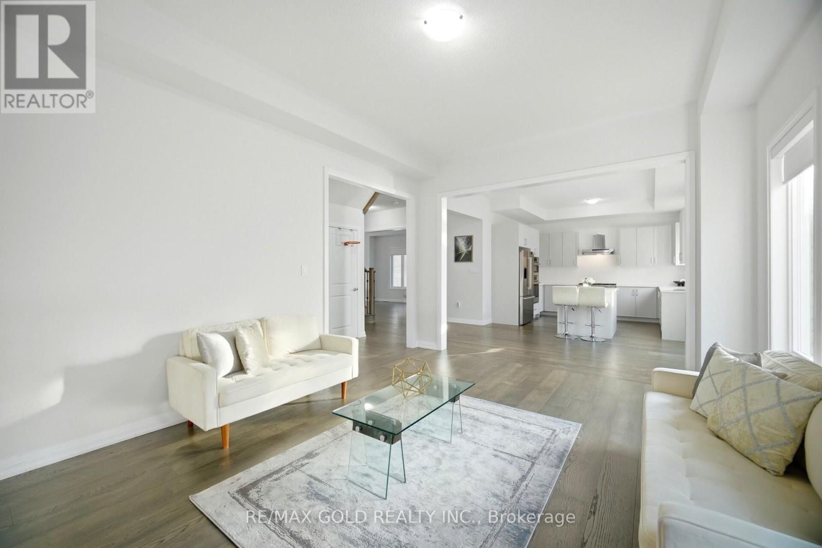 1583 STOVELL CRESCENT - 15