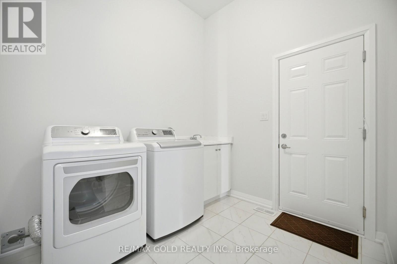 1583 STOVELL CRESCENT - 17