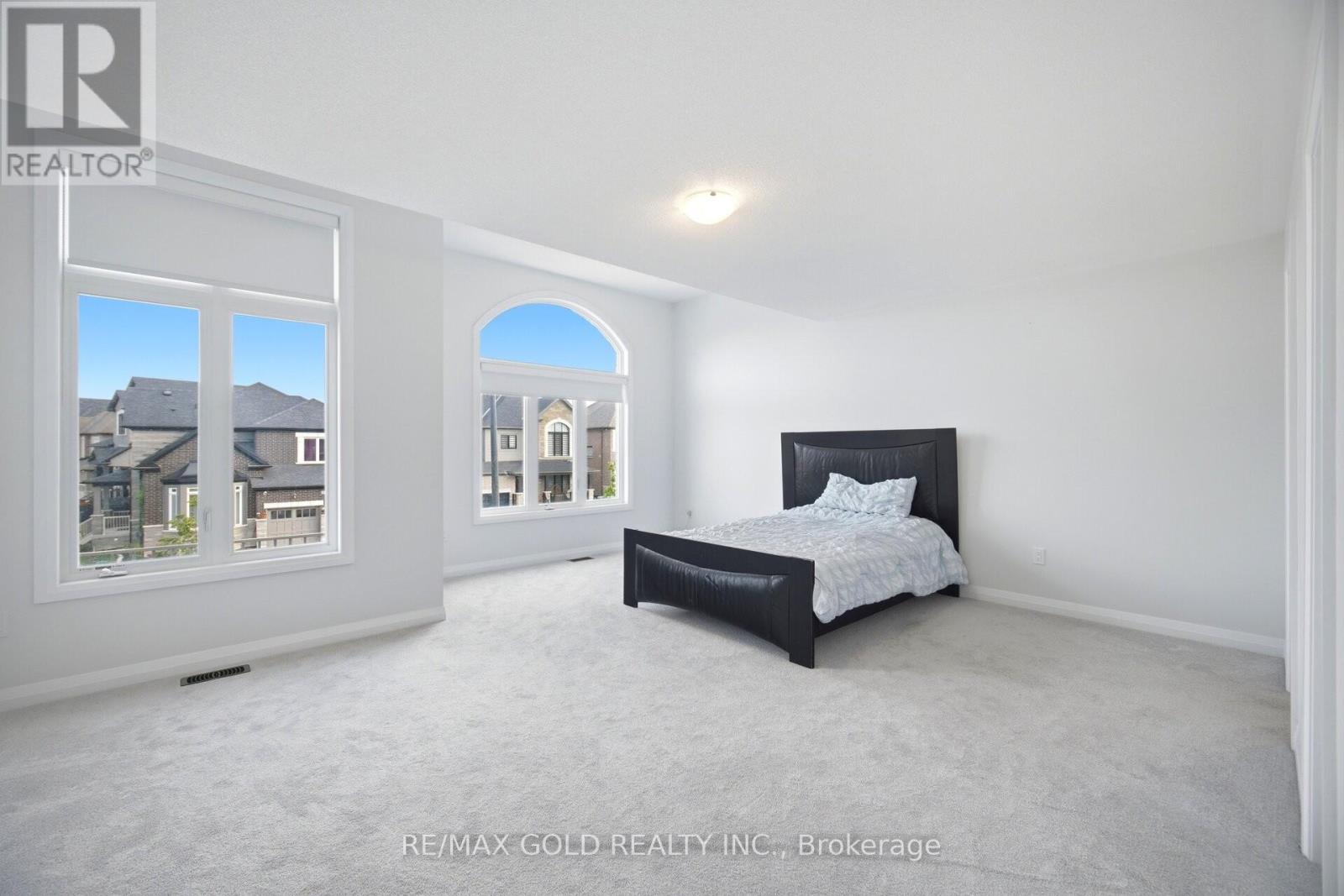1583 STOVELL CRESCENT - 21