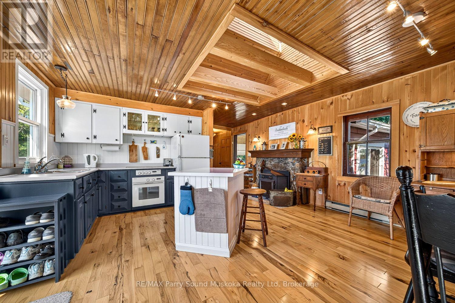 403 HEALEY LAKE WATER - Image 14