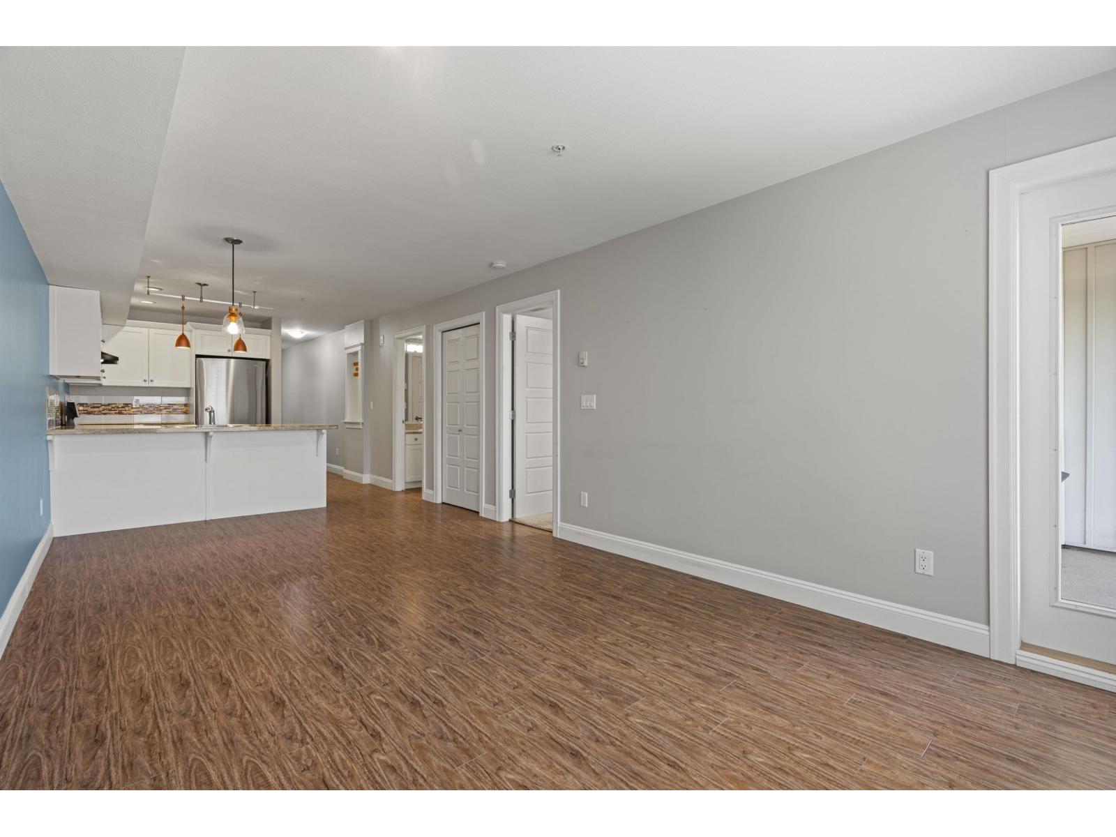 301 45640 ALMA AVENUE, Vedder Crossing, Chilliwack