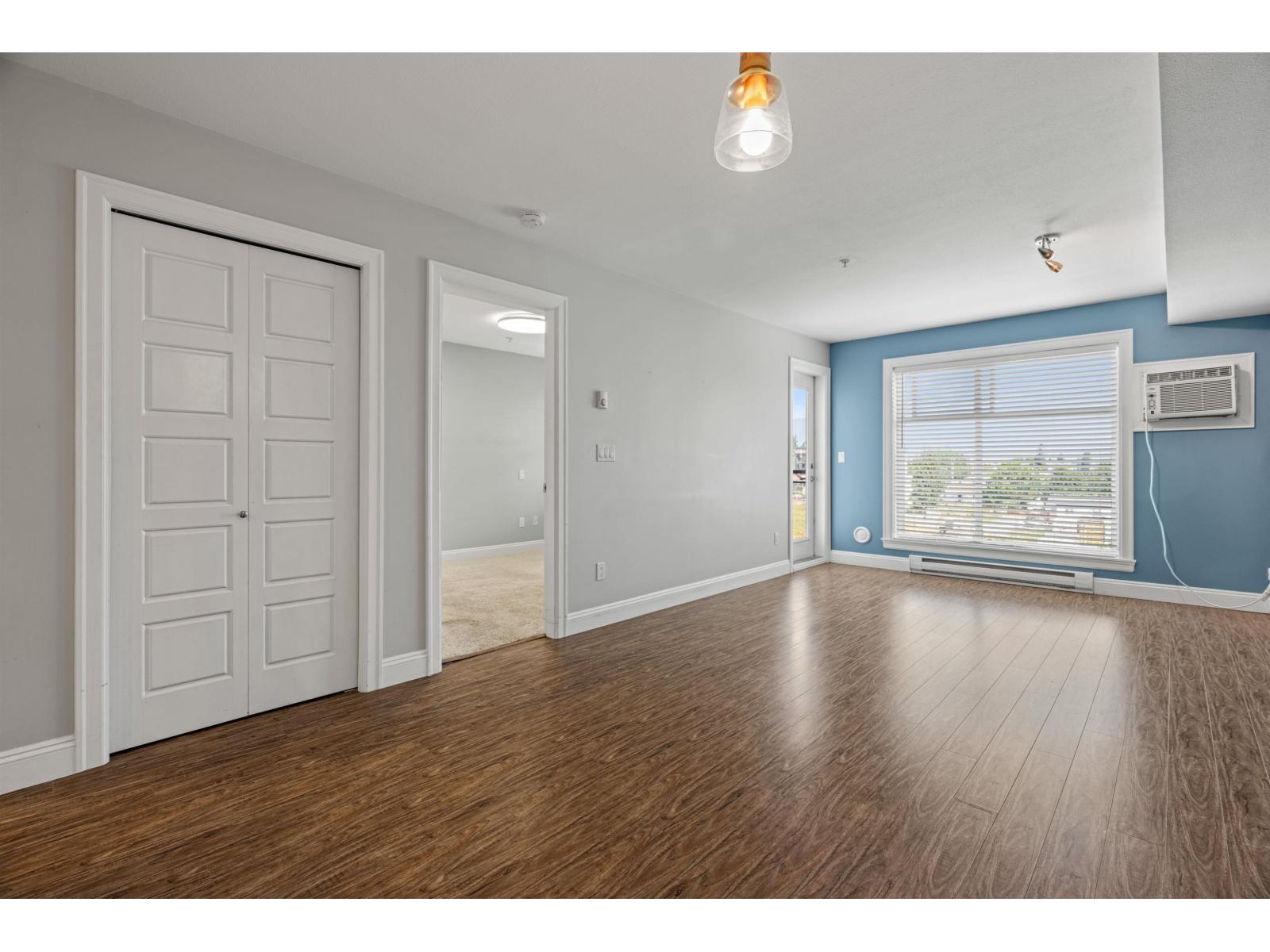 301 45640 ALMA AVENUE, Vedder Crossing, Chilliwack